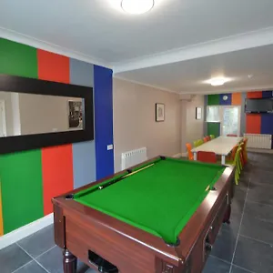 Oscar's Hostel