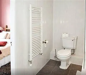 Desmond House Hotel